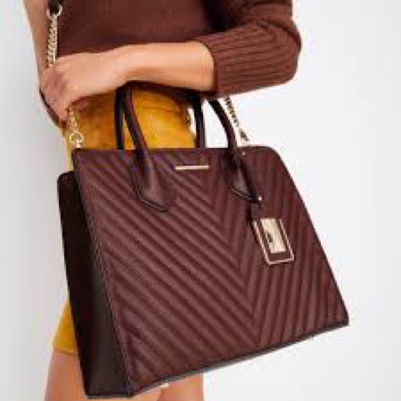 ALDO Elegant Cream Quilted Tote Bag - Picture 8 of 8